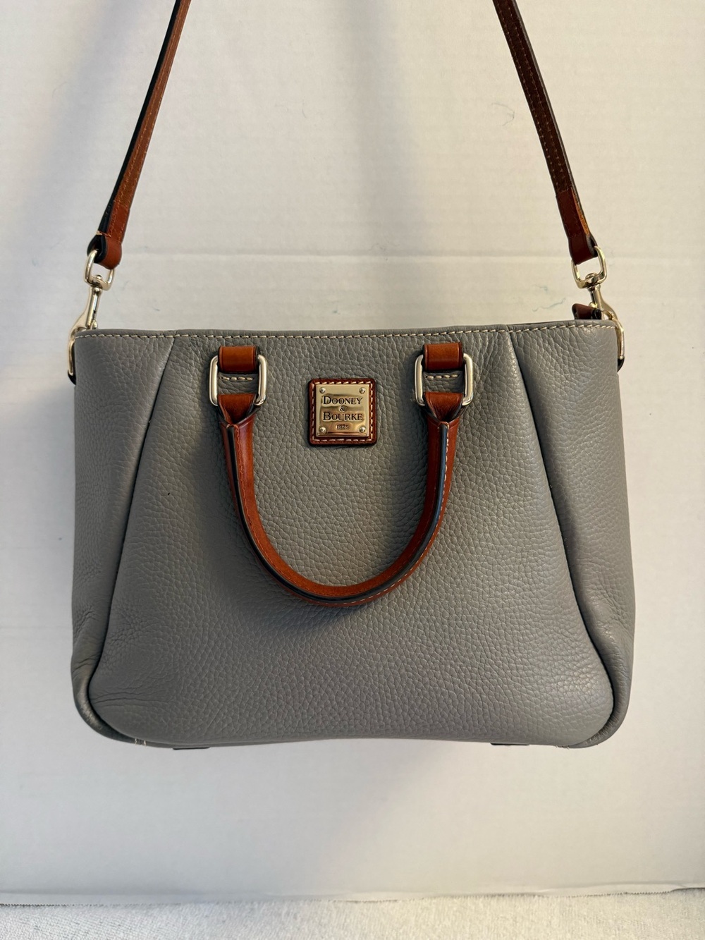🩶 Dooney & Bourke Pebble Grain Leather Satchel Crossbody Gray Elephant Bag